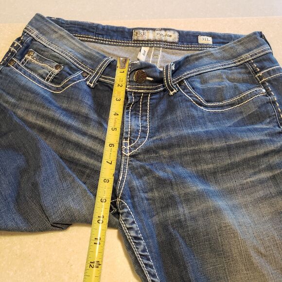 BKE Payton Buckle Jeans Women's Blue Dark Wash Bootcut Boot Cut Size 31L - Picture 7 of 8